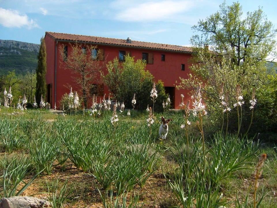Maison Rouge Plan d'Aups Buitenkant foto